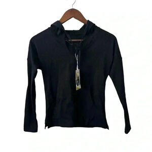 NWT HALARA FITTED WORKOUT  LONGSLEEVE S